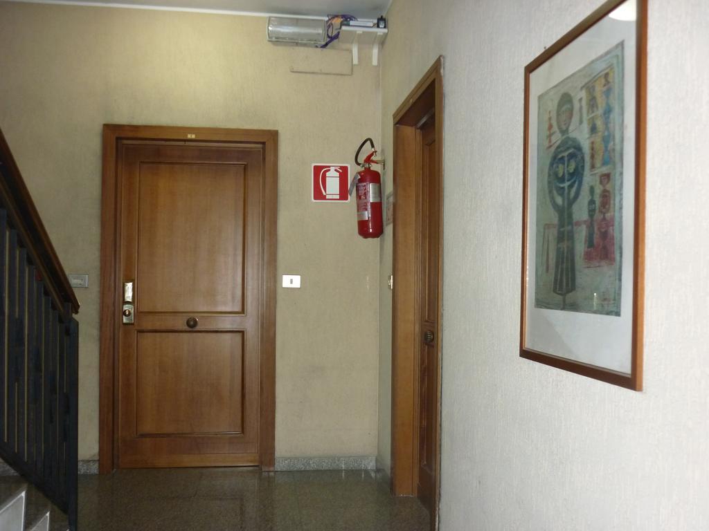 Eur Nir Residence Roma Exterior foto